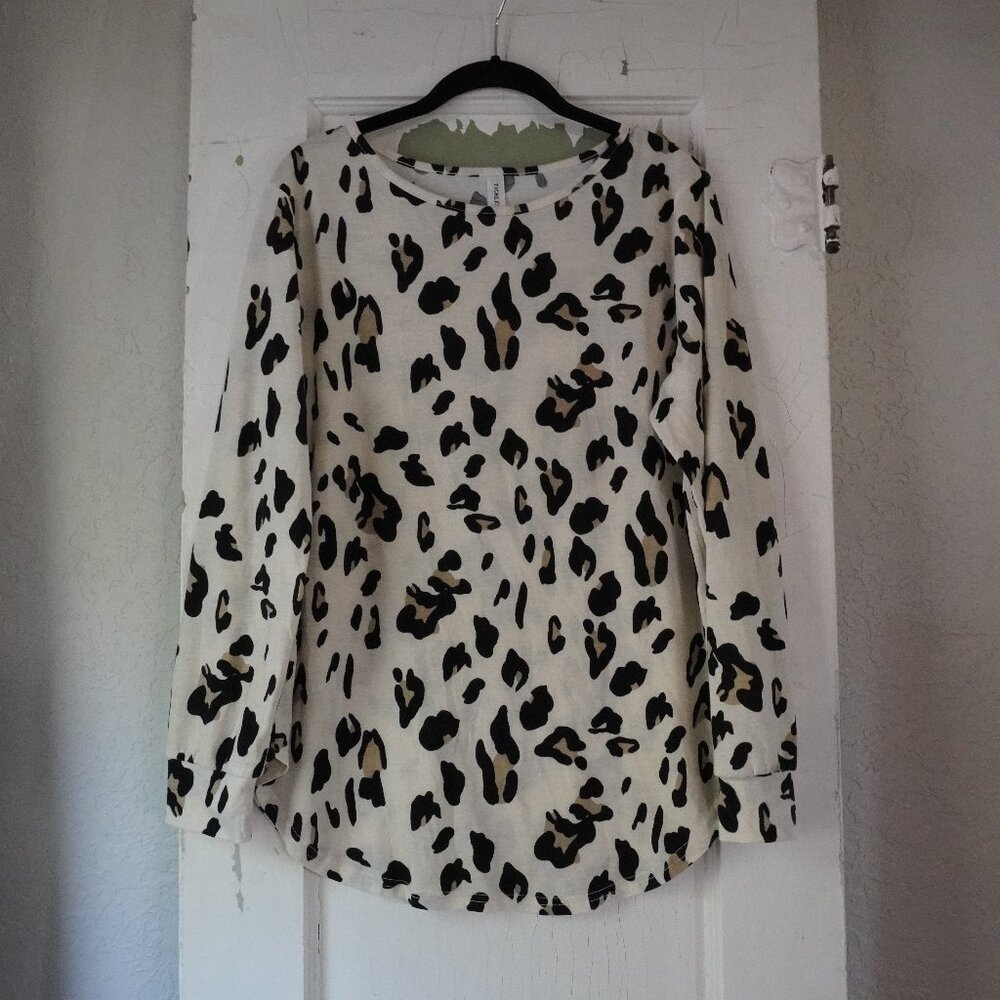 Tickled Teal Long Sleeve Animal‎ Print Top